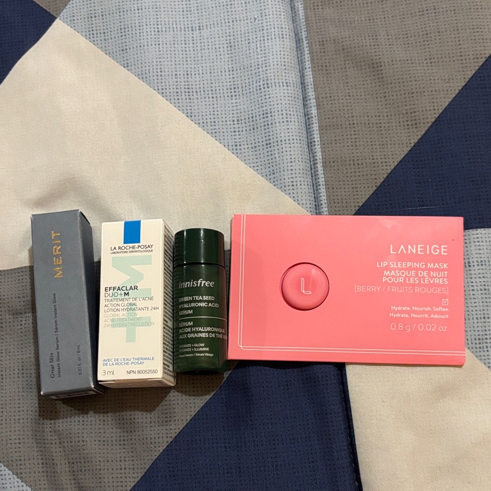 LANEIGE Pink Lip Mask with Skincare Minis
